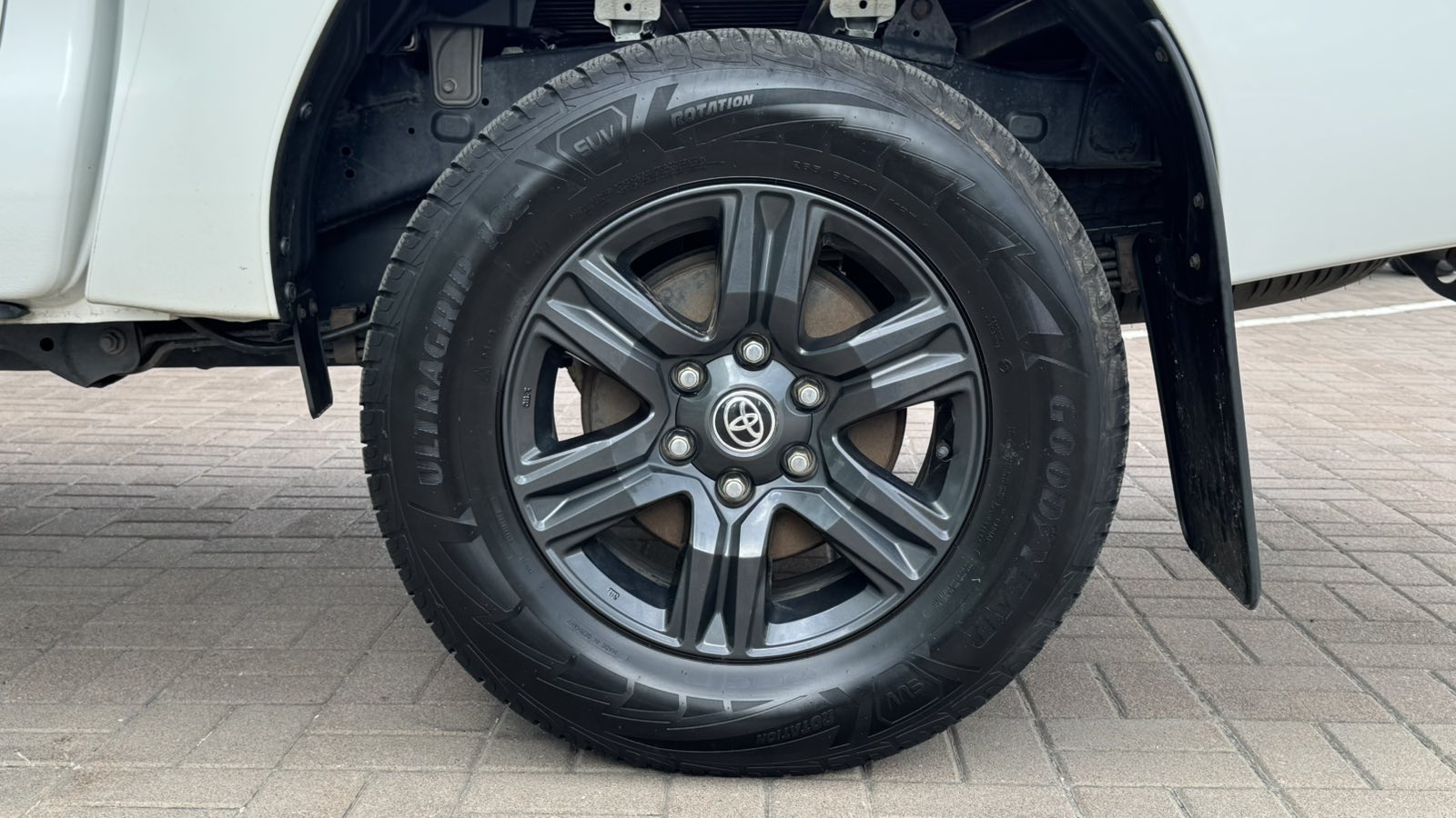 Toyota HILUX 2023 року з пробігом 128448 км, Пікап, Тойота Центр Київ "Автосаміт Укравто", м.Київ - 2289450 ГРН | Фото № 15