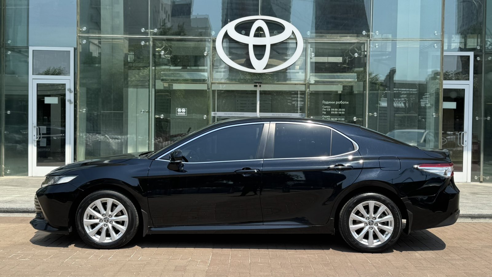 Toyota CAMRY 2020 року з пробігом 133000 км, Седан, Тойота Центр Київ "Автосаміт Укравто", м.Київ - 1157000 ГРН | Фото № 3