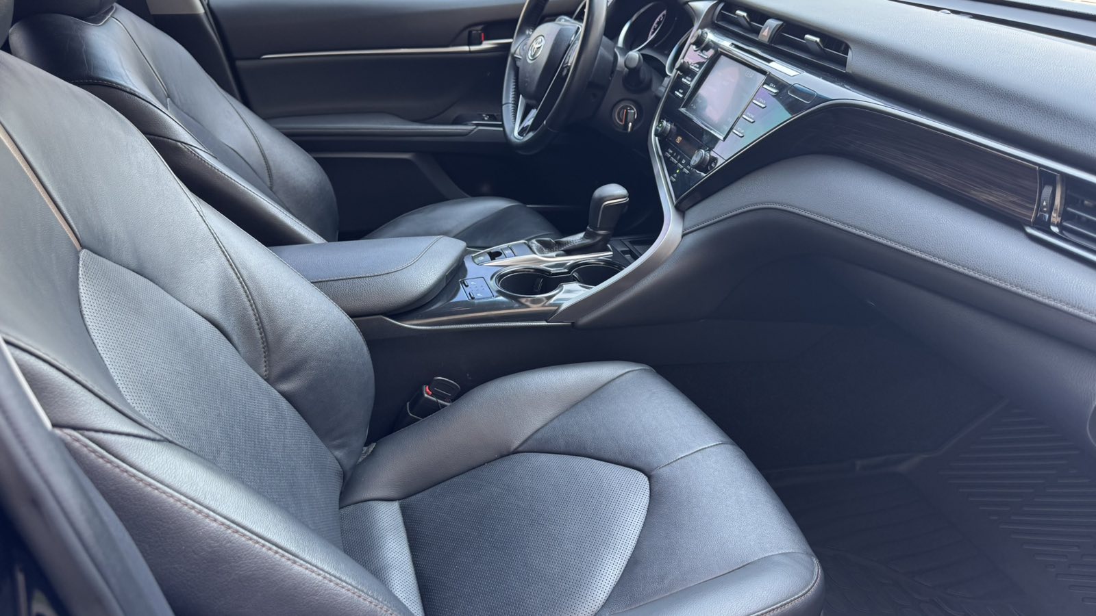 Toyota CAMRY 2020 року з пробігом 133000 км, Седан, Тойота Центр Київ "Автосаміт Укравто", м.Київ - 1157000 ГРН | Фото № 6