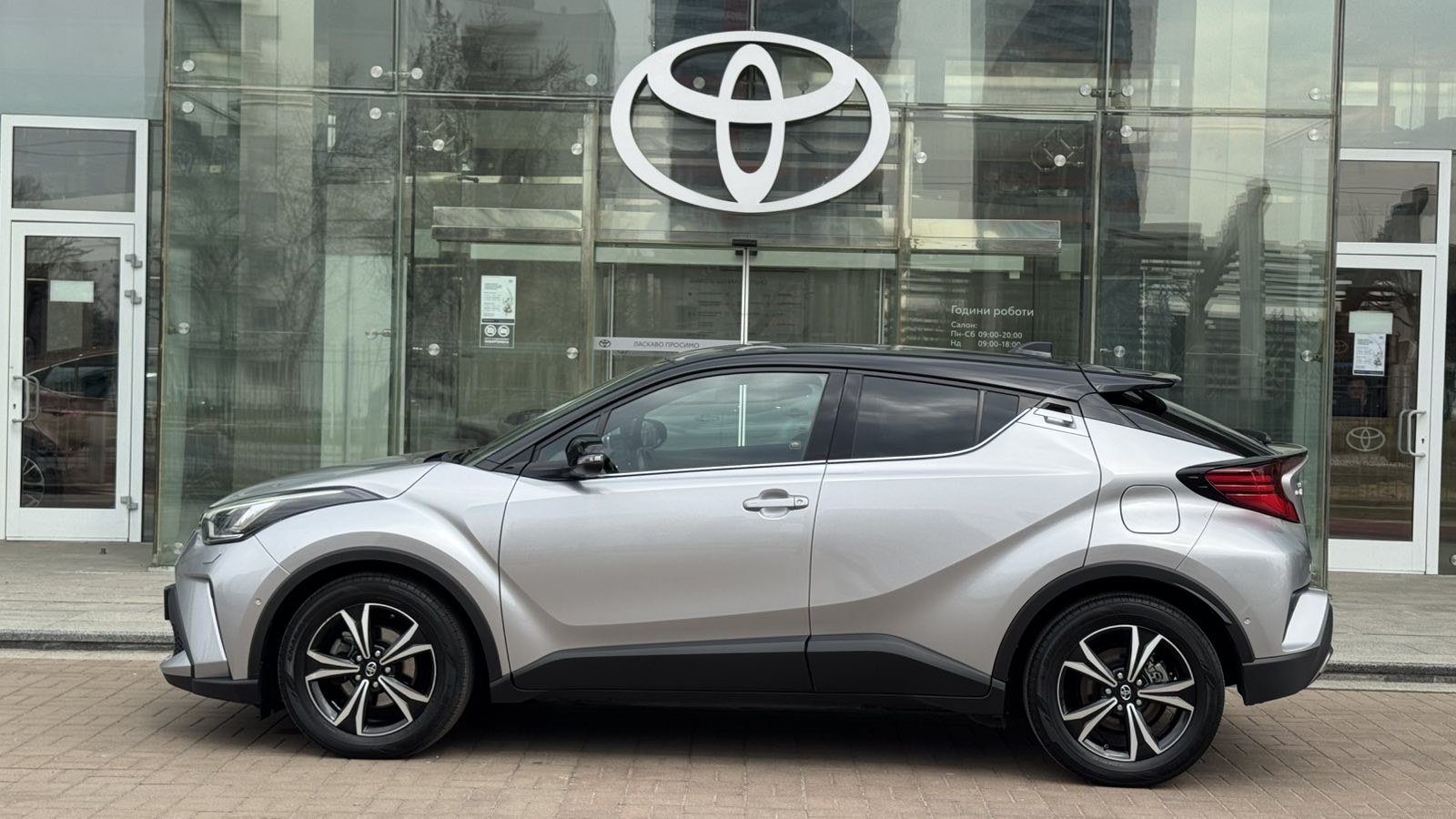Toyota C-HR 2022 року з пробігом 36776 км, Хетчбек, Тойота Центр Київ "Автосаміт Укравто", м.Київ - 1583700 ГРН | Фото № 3