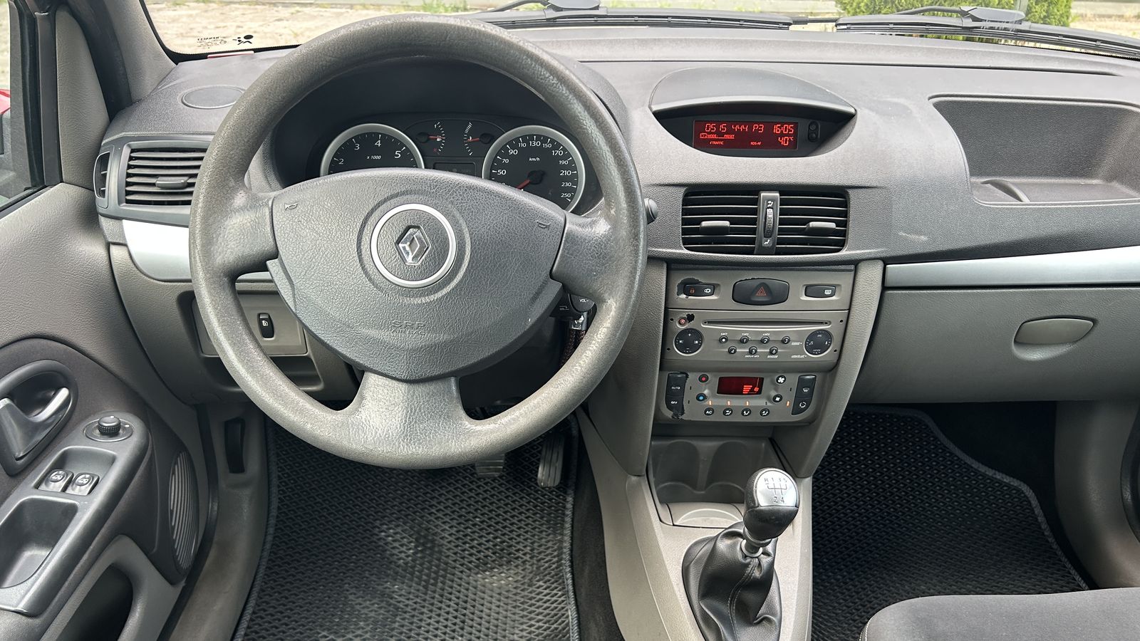 Інші авто RENAULT SYMBOL 2008 року з пробігом 265618 км, Седан, Тойота Центр Чернівці "Олімп-Моторс", м.Чернівці - 155000 ГРН | Фото № 9