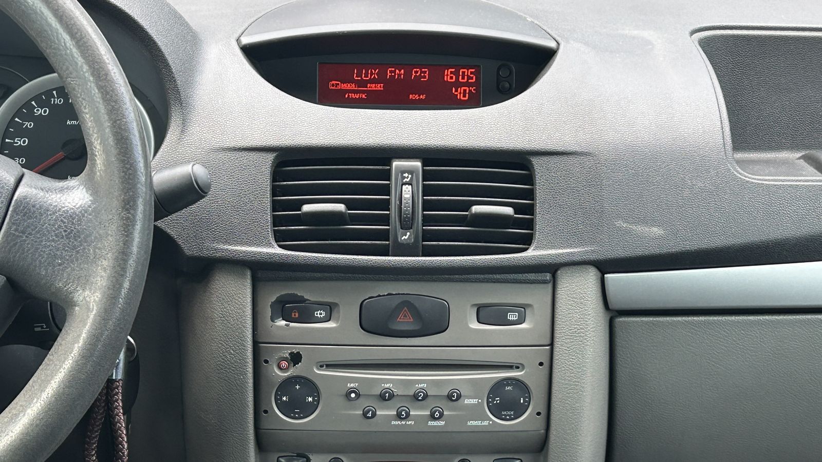 Інші авто RENAULT SYMBOL 2008 року з пробігом 265618 км, Седан, Тойота Центр Чернівці "Олімп-Моторс", м.Чернівці - 155000 ГРН | Фото № 15