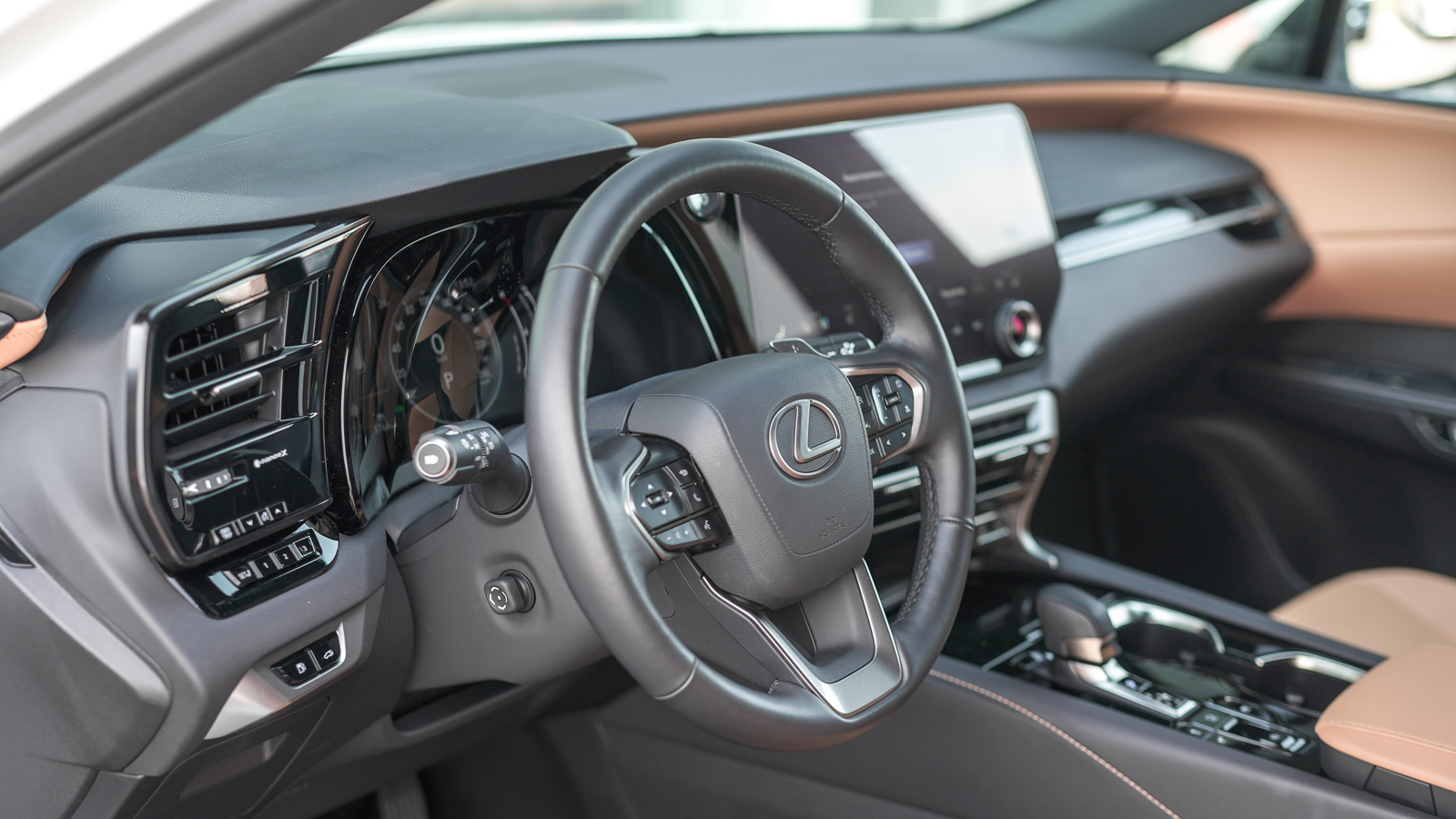 Lexus RX 2024 року, Універсал, Лексус Львів, м.Львів | Фото № 16 Lexus RX 2024 року з пробігом 3766 км, Універсал, Лексус Львів, м.Львів - 3653100 ГРН | Фото № 16