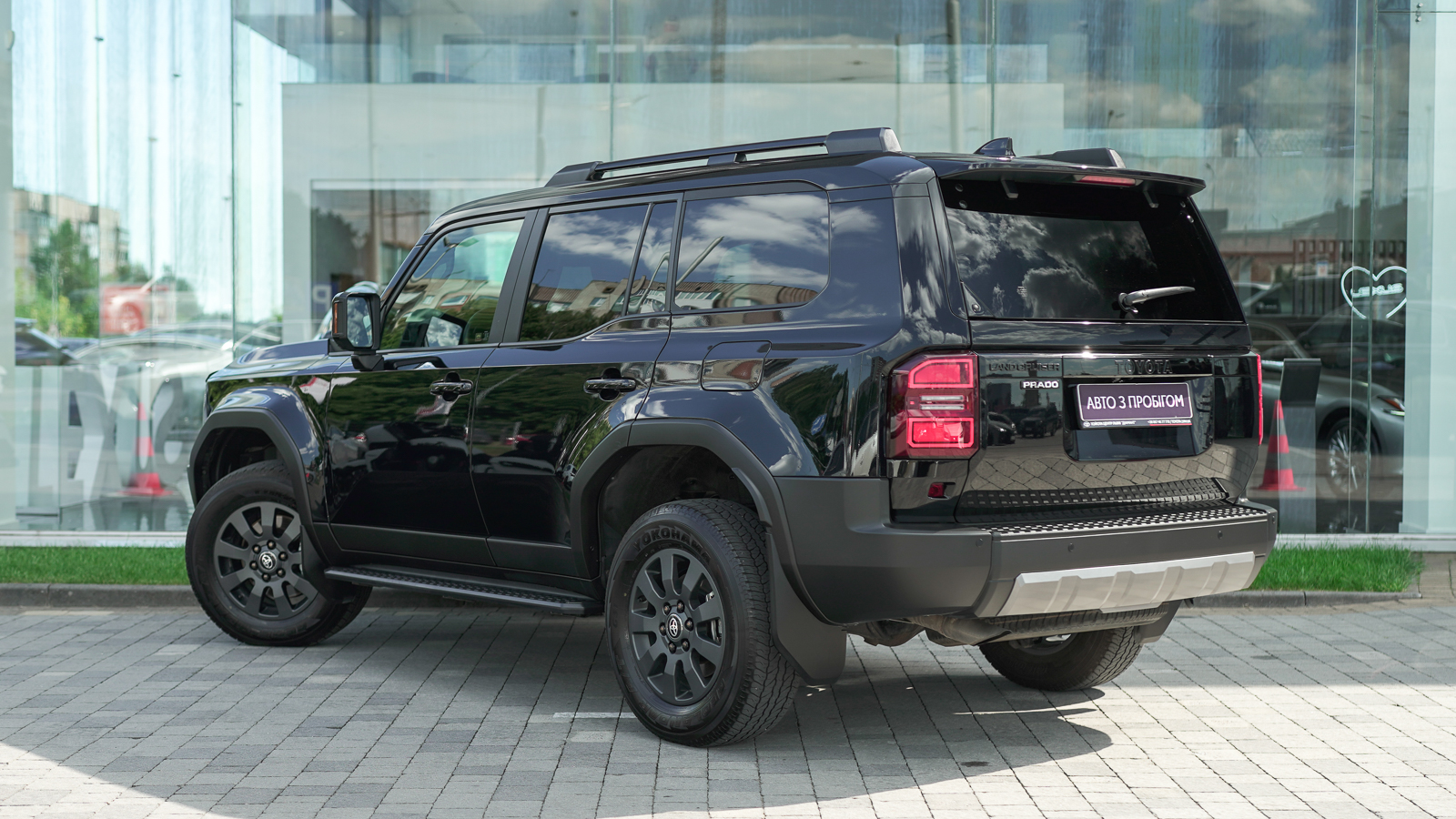 Toyota LAND CRUISER PRADO 2025 року, Універсал, Лексус Львів, м.Львів | Фото № 2 Toyota LAND CRUISER PRADO 2025 року з пробігом 35144 км, Універсал, Лексус Львів, м.Львів - 2818750 ГРН | Фото № 2