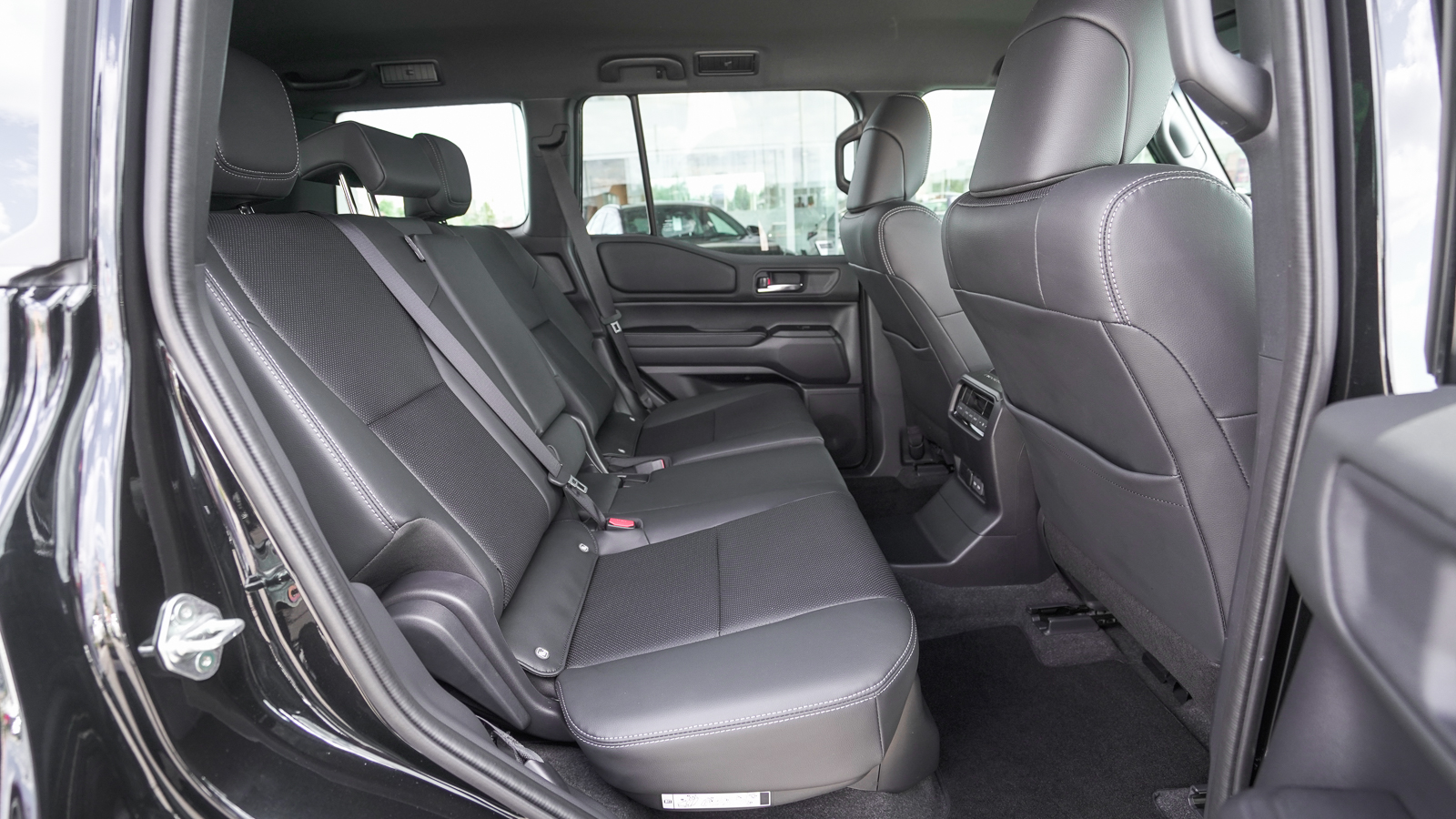 Toyota LAND CRUISER PRADO 2025 року, Універсал, Лексус Львів, м.Львів | Фото № 7 Toyota LAND CRUISER PRADO 2025 року з пробігом 35144 км, Універсал, Лексус Львів, м.Львів - 2818750 ГРН | Фото № 7