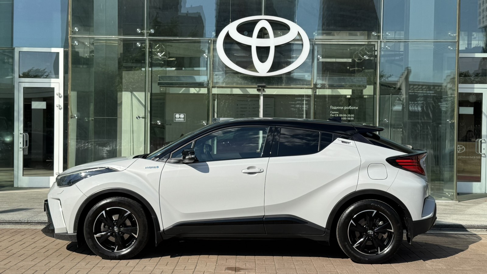 Toyota C-HR 2021 року, Хетчбек, Тойота Центр Київ "Автосаміт Укравто", м.Київ | Фото № 3 Toyota C-HR 2021 року з пробігом 76600 км, Хетчбек, Тойота Центр Київ "Автосаміт Укравто", м.Київ - 1544000 ГРН | Фото № 3