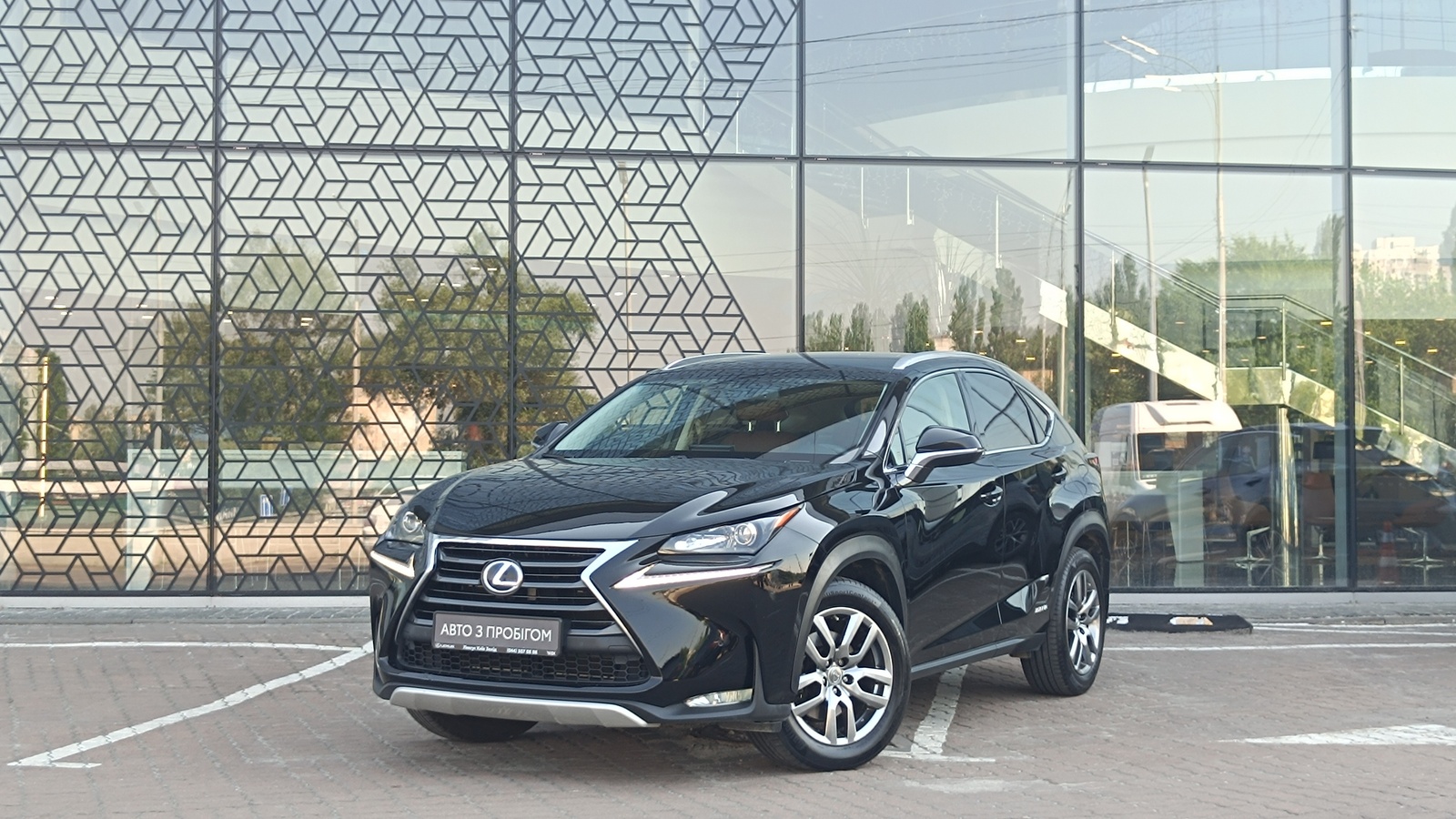 Lexus NX 2014 року, Універсал, Лексус Київ Захід, м.Київ | Фото № 1 Lexus NX 2014 року з пробігом 164919 км, Універсал, Лексус Київ Захід, м.Київ - 1090000 ГРН | Фото № 1
