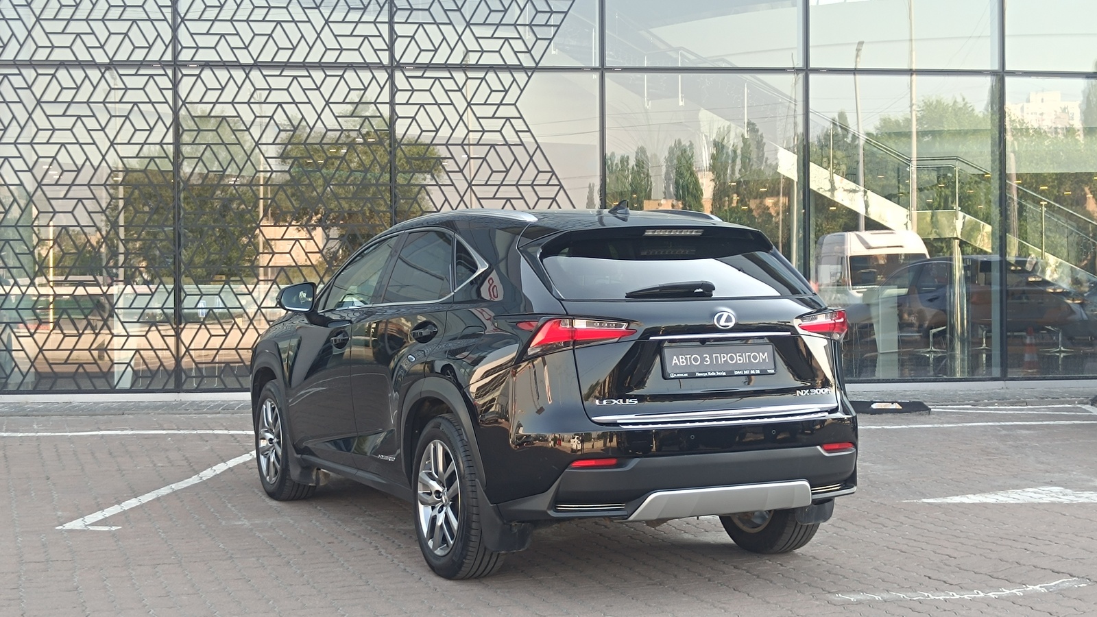 Lexus NX 2014 року, Універсал, Лексус Київ Захід, м.Київ | Фото № 2 Lexus NX 2014 року з пробігом 164919 км, Універсал, Лексус Київ Захід, м.Київ - 1090000 ГРН | Фото № 2