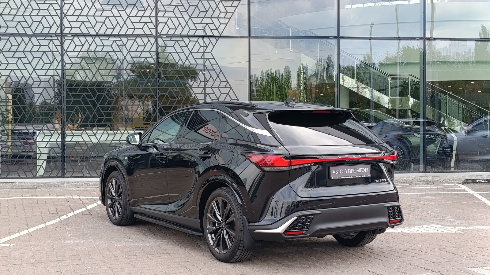 Lexus RX 2025 року з пробігом 3939 км, Універсал, Лексус Київ Захід, м.Київ - 3800000 ГРН | Фото № 2