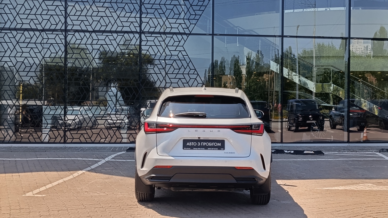 Lexus NX 2022 року з пробігом 40493 км, Універсал, Лексус Київ Захід, м.Київ - 2075000 ГРН | Фото № 4