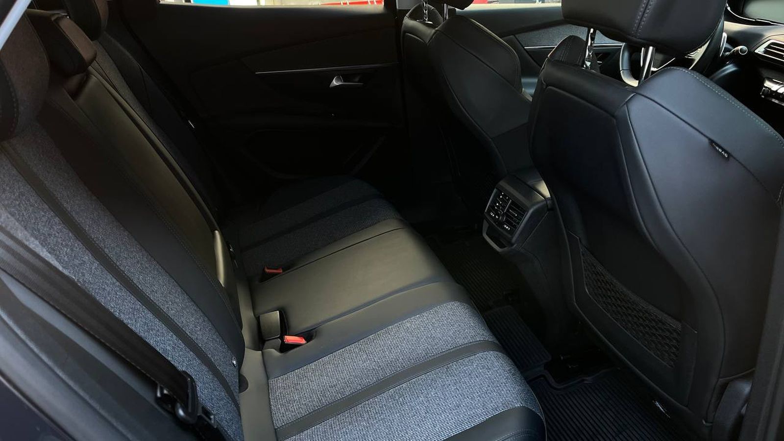 Інші авто PEUGEOT 3008 2020 року, Універсал, Тойота Центр Хмельницький "Гранд Мотор", м.Хмельницький | Фото № 7 Інші авто PEUGEOT 3008 2020 року з пробігом 59167 км, Універсал, Тойота Центр Хмельницький "Гранд Мотор", м.Хмельницький - 1060101 ГРН | Фото № 7
