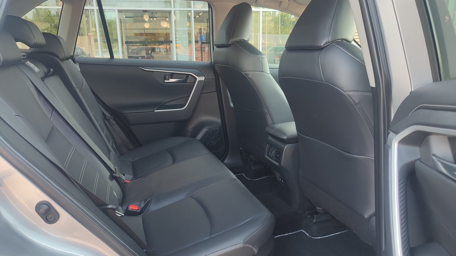Toyota RAV4 2019 року з пробігом 93549 км, Універсал, Тойота Центр Київ "ВіДі Автострада", м.Київ - 1430000 ГРН | Фото № 7