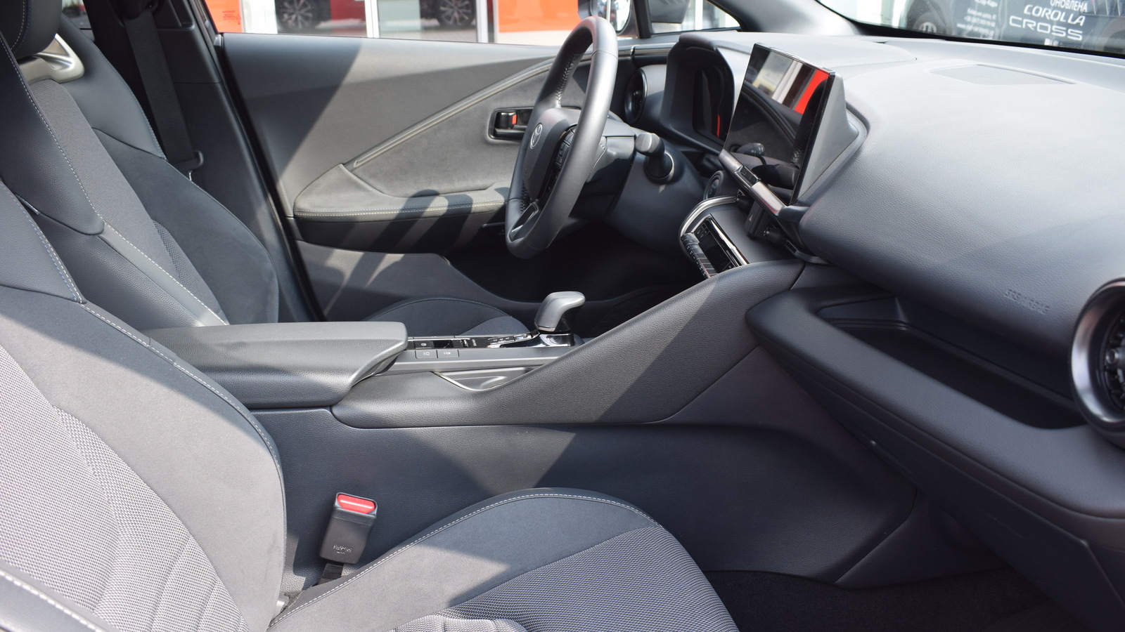 Toyota C-HR 2024 року з пробігом 7491 км, Хетчбек, Тойота Центр Житомир "Стар - Кар", м.Житомир - 1450000 ГРН | Фото № 6