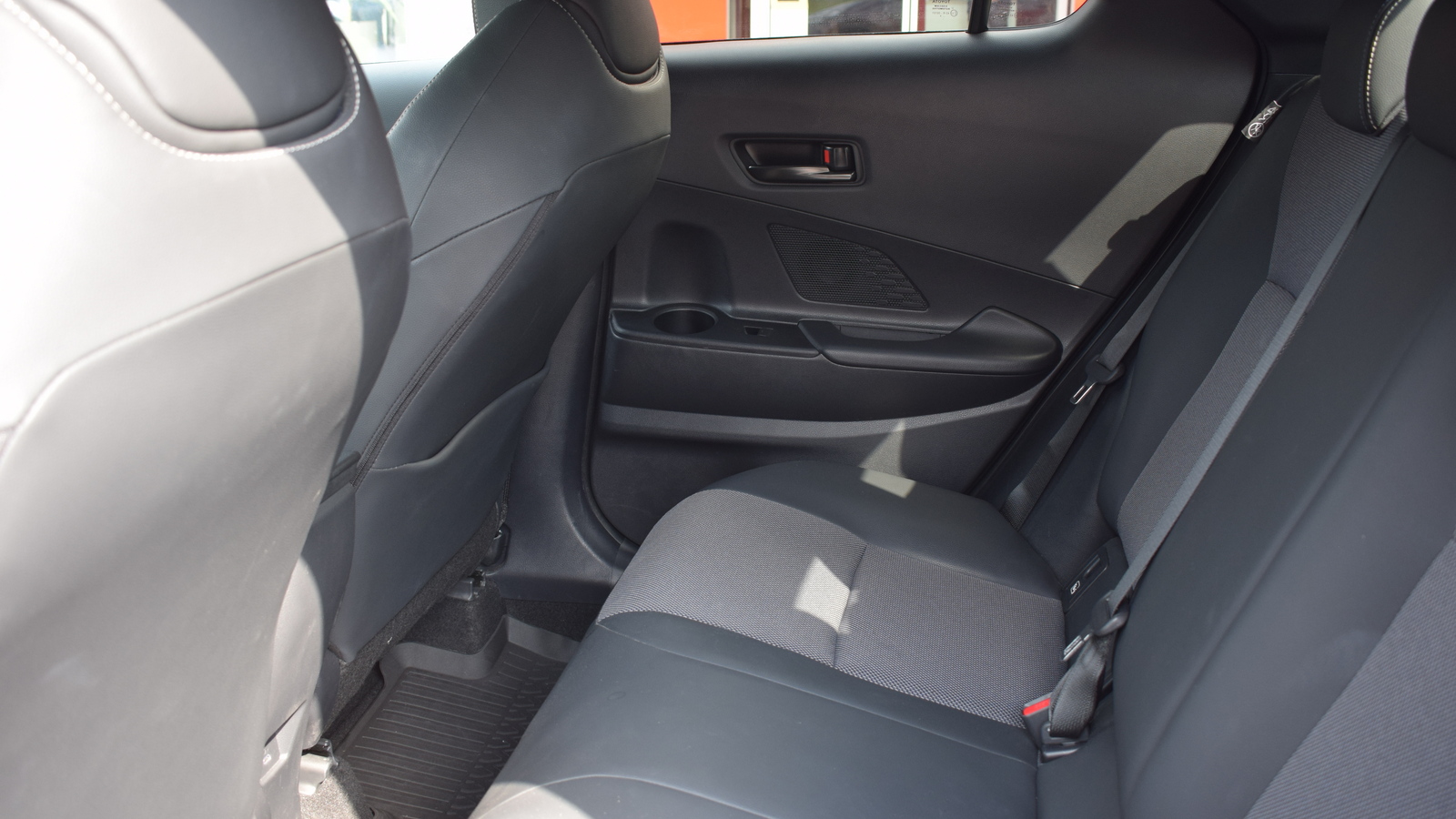 Toyota C-HR 2024 року з пробігом 7491 км, Хетчбек, Тойота Центр Житомир "Стар - Кар", м.Житомир - 1450000 ГРН | Фото № 11
