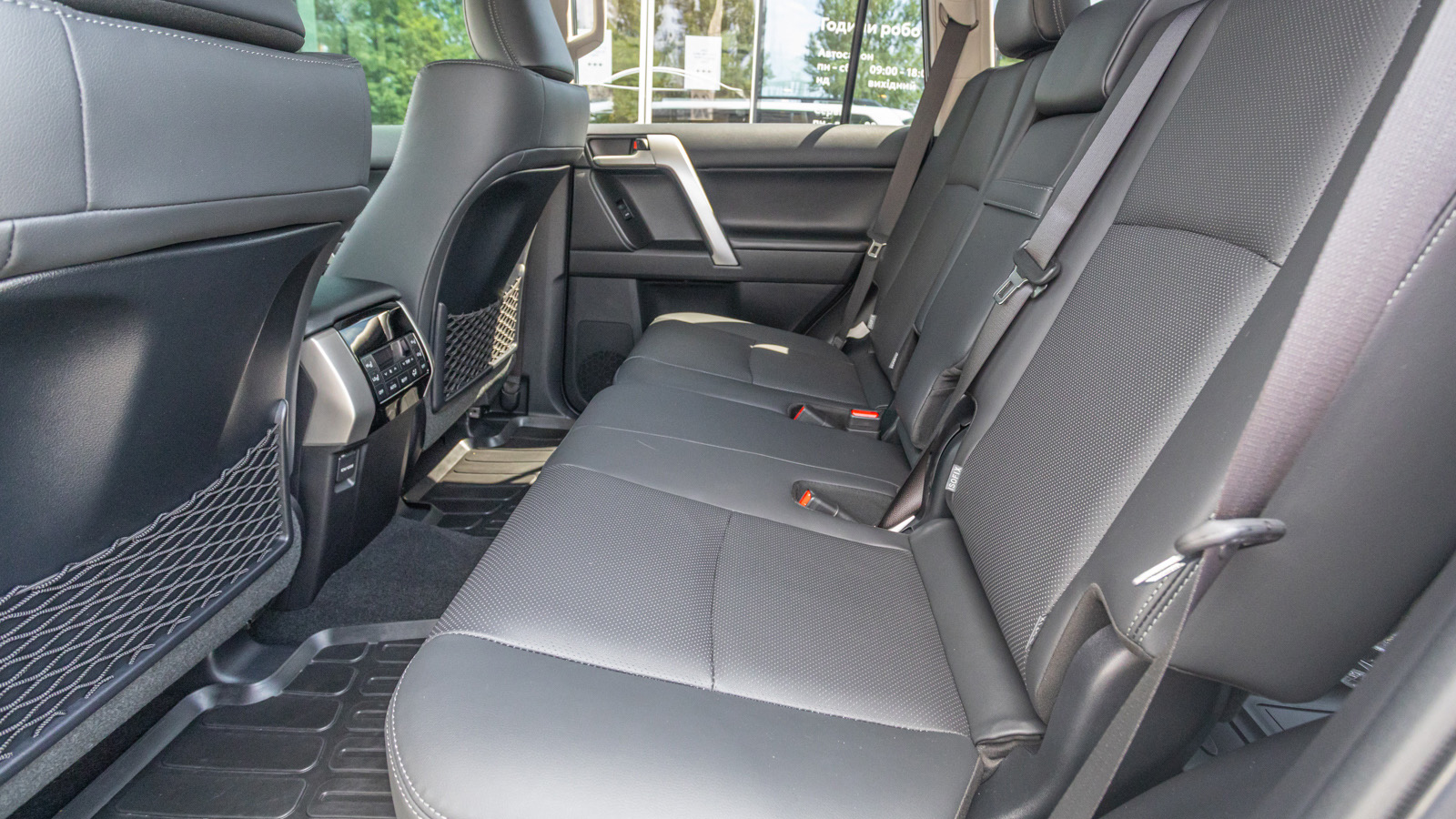 Toyota LAND CRUISER PRADO 2022 року, Універсал, Тойота Центр Дніпро "Алмаз Мотор" на Запорізькому шосе, м.Дніпро | Фото № 13 Toyota LAND CRUISER PRADO 2022 року з пробігом 10721 км, Універсал, Тойота Центр Дніпро "Алмаз Мотор" на Запорізькому шосе, м.Дніпро - 2475000 ГРН | Фото № 13