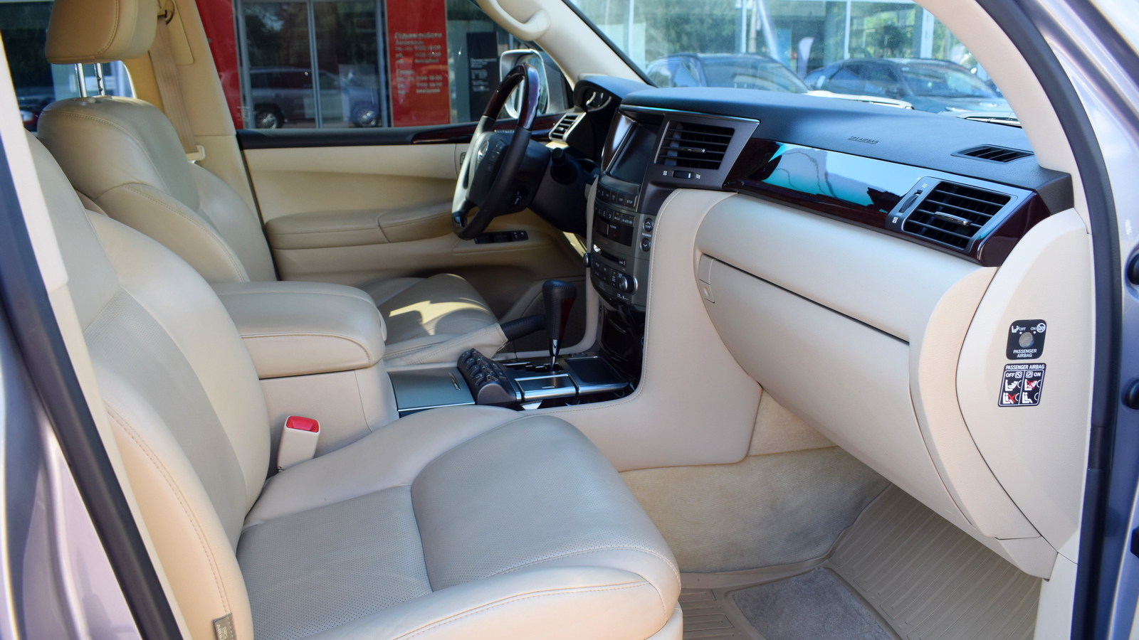 Lexus LX 2010 року, Універсал, Тойота Центр Житомир "Стар - Кар", м.Житомир | Фото № 6 Lexus LX 2010 року з пробігом 70983 км, Універсал, Тойота Центр Житомир "Стар - Кар", м.Житомир - 2453000 ГРН | Фото № 6