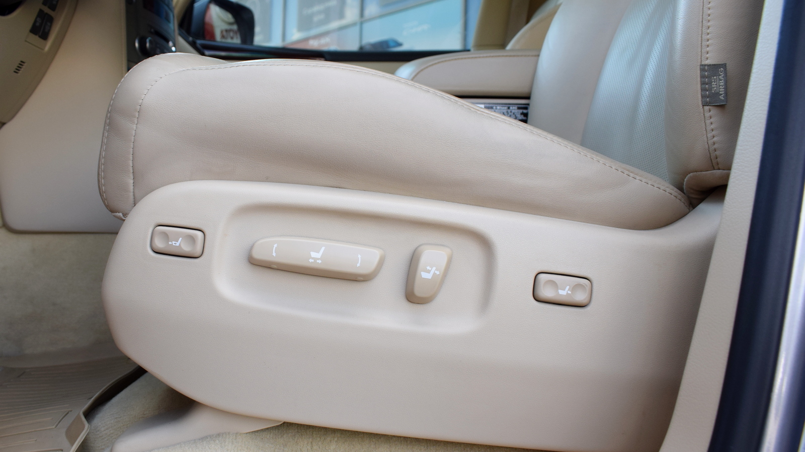 Lexus LX 2010 року, Універсал, Тойота Центр Житомир "Стар - Кар", м.Житомир | Фото № 23 Lexus LX 2010 року з пробігом 70983 км, Універсал, Тойота Центр Житомир "Стар - Кар", м.Житомир - 2453000 ГРН | Фото № 23