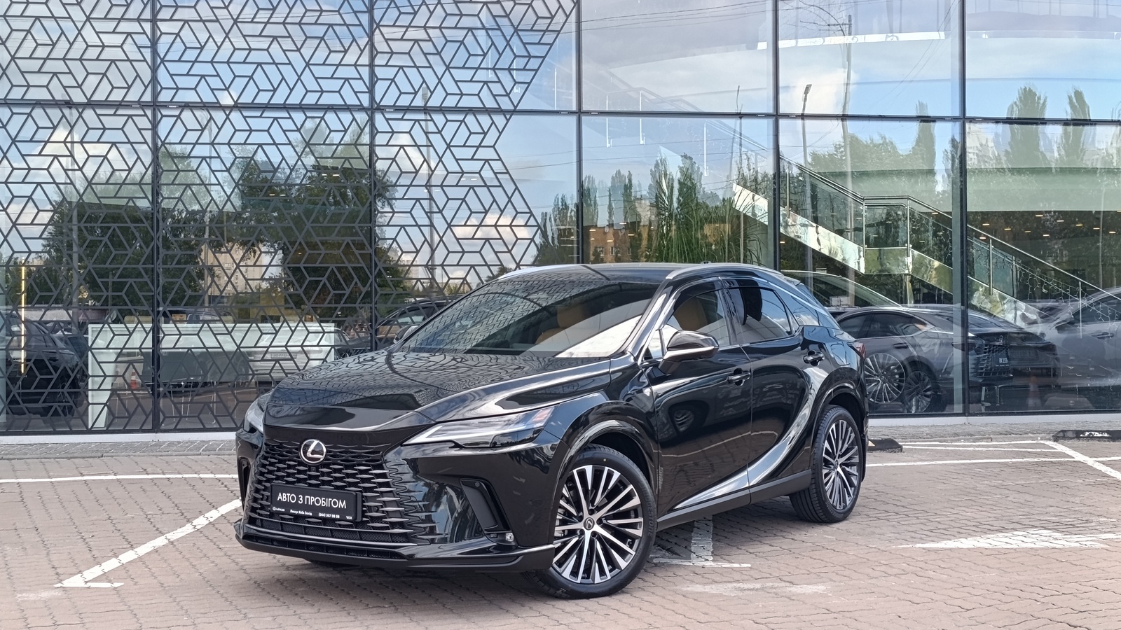 Lexus RX 2026 року з пробігом 988 км, Універсал, Лексус Київ Захід, м.Київ - 3550000 ГРН | Фото № 1