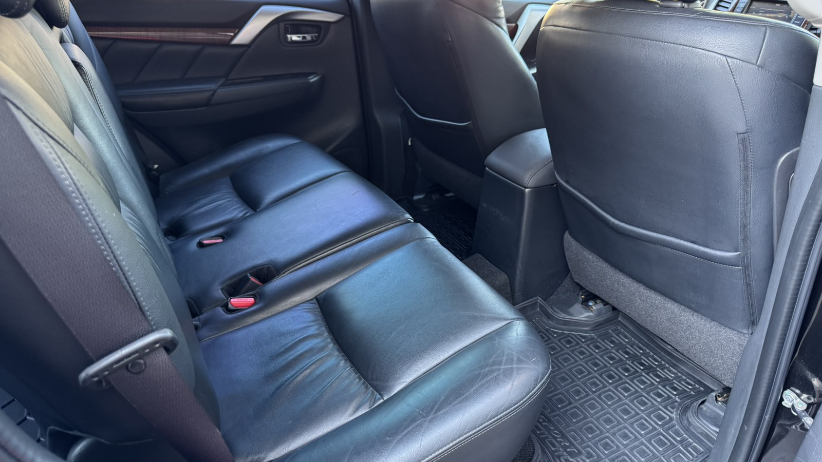 Інші авто MITSUBISHI PAJERO SPORT 2016 року, Універсал, Тойота Центр Київ "Автосаміт Укравто", м.Київ | Фото № 7 Інші авто MITSUBISHI PAJERO SPORT 2016 року з пробігом 238666 км, Універсал, Тойота Центр Київ "Автосаміт Укравто", м.Київ - 1200000 ГРН | Фото № 7