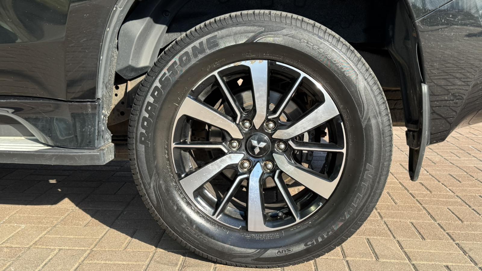 Інші авто MITSUBISHI PAJERO SPORT 2016 року, Універсал, Тойота Центр Київ "Автосаміт Укравто", м.Київ | Фото № 15 Інші авто MITSUBISHI PAJERO SPORT 2016 року з пробігом 238666 км, Універсал, Тойота Центр Київ "Автосаміт Укравто", м.Київ - 1200000 ГРН | Фото № 15