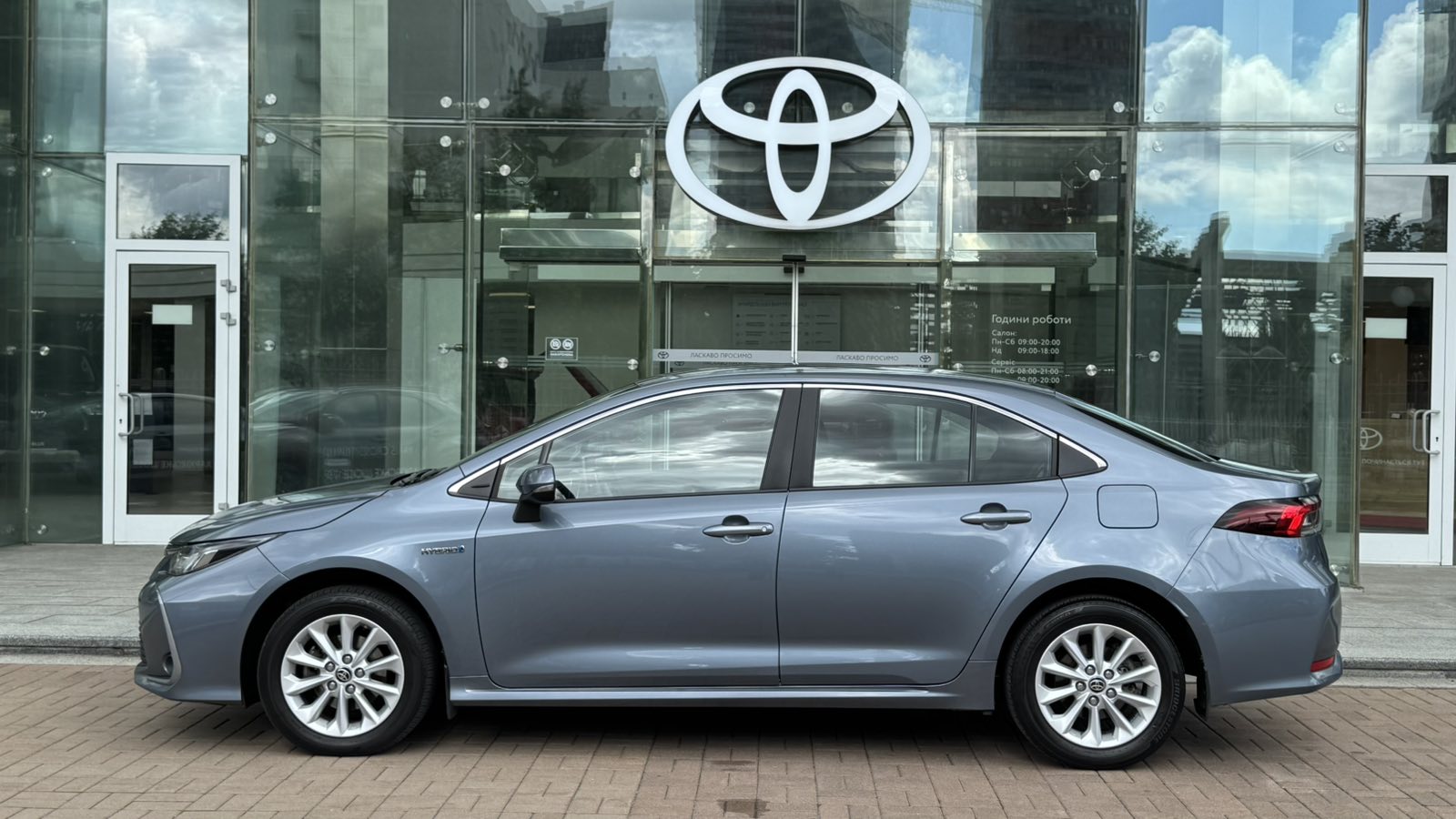 Toyota COROLLA 2021 року з пробігом 94704 км, Седан, Тойота Центр Київ "Автосаміт Укравто", м.Київ - 1201200 ГРН | Фото № 3
