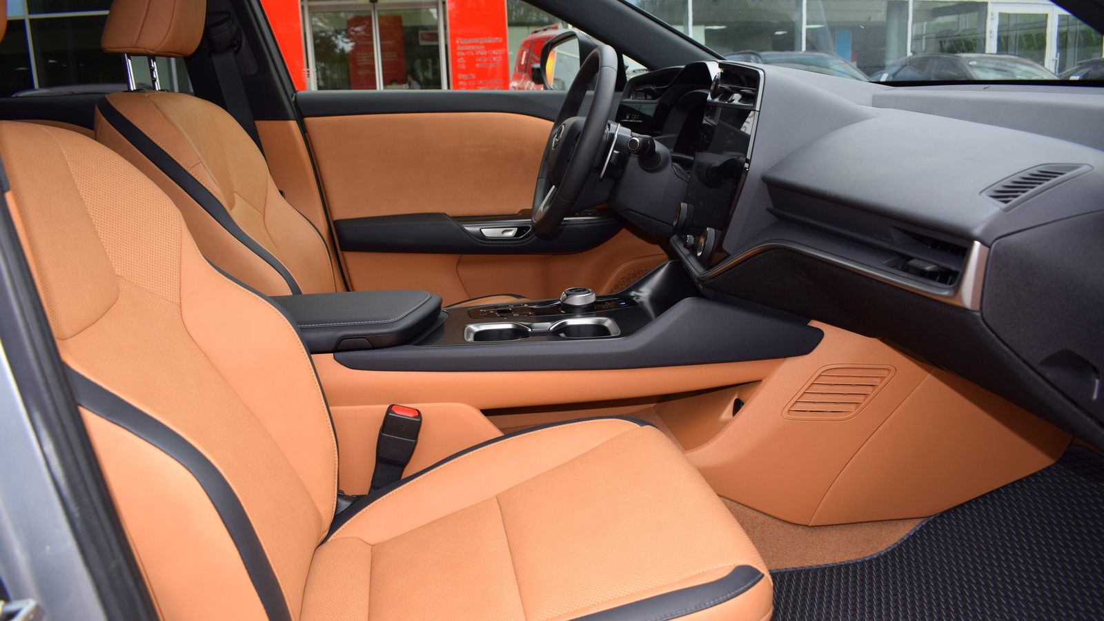 Lexus RZ 2023 року з пробігом 7701 км, Хетчбек, Тойота Центр Житомир "Стар - Кар", м.Житомир - 2096200 ГРН | Фото № 6