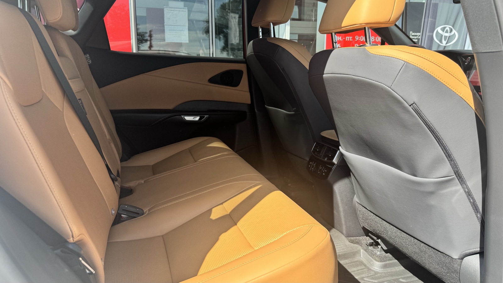 Lexus RX 450h 2023 року, Універсал, Тойота Центр Вінниця "Преміум Мотор", м.Вінниця | Фото № 7 Lexus RX 450h 2023 року з пробігом 33435 км, Універсал, Тойота Центр Вінниця "Преміум Мотор", м.Вінниця - 3240000 ГРН | Фото № 7