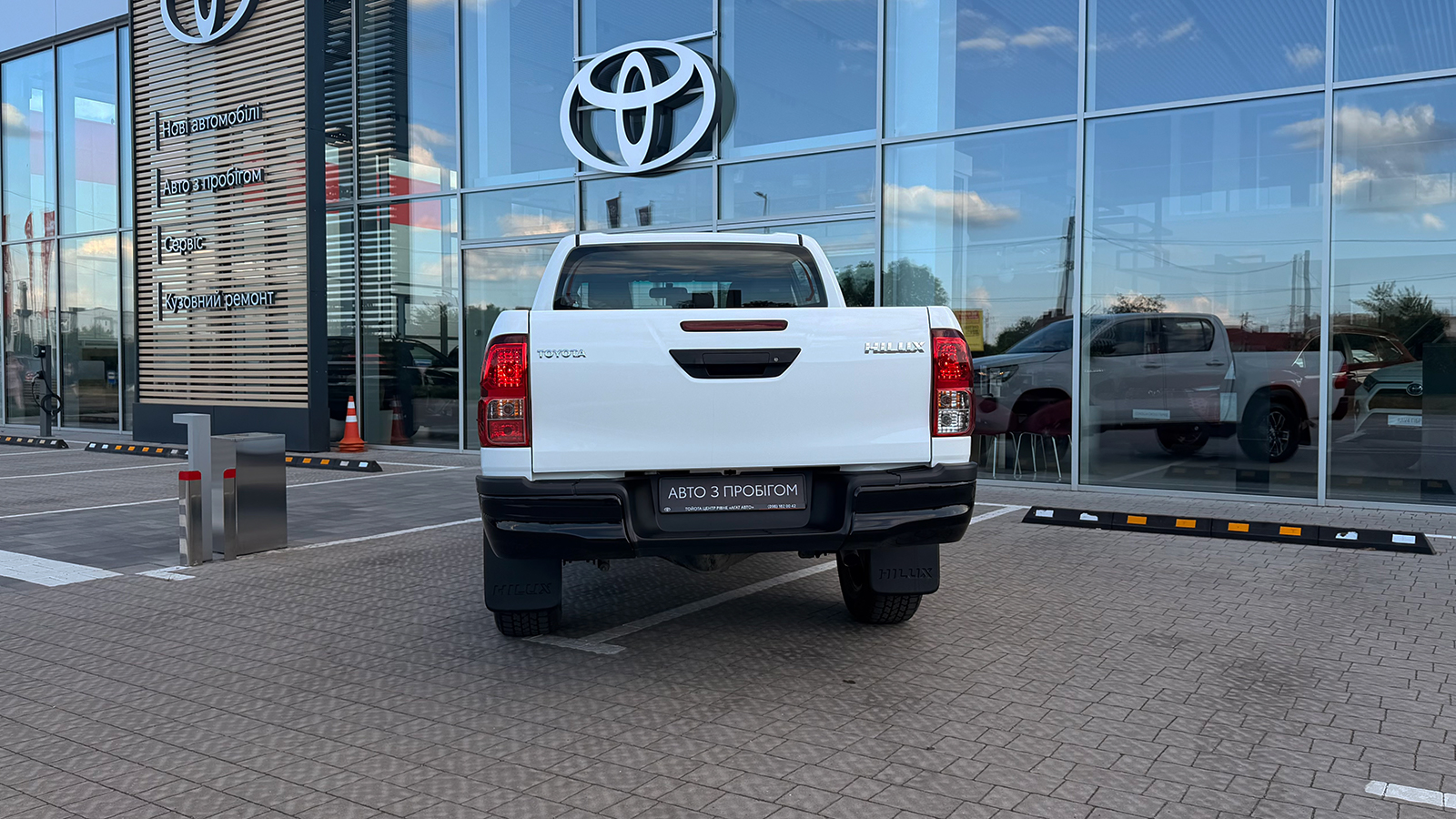 Toyota HILUX 2024 року, Пікап, Тойота Центр Рівне "Агат Авто", м.Рівне | Фото № 4 Toyota HILUX 2024 року з пробігом 32419 км, Пікап, Тойота Центр Рівне "Агат Авто", м.Рівне - 1840900 ГРН | Фото № 4