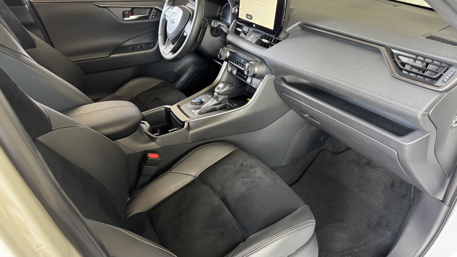 Toyota RAV4 2024 року з пробігом 8066 км, Універсал, Тойота Центр Київ "Автосаміт Укравто", м.Київ - 2385000 ГРН | Фото № 6