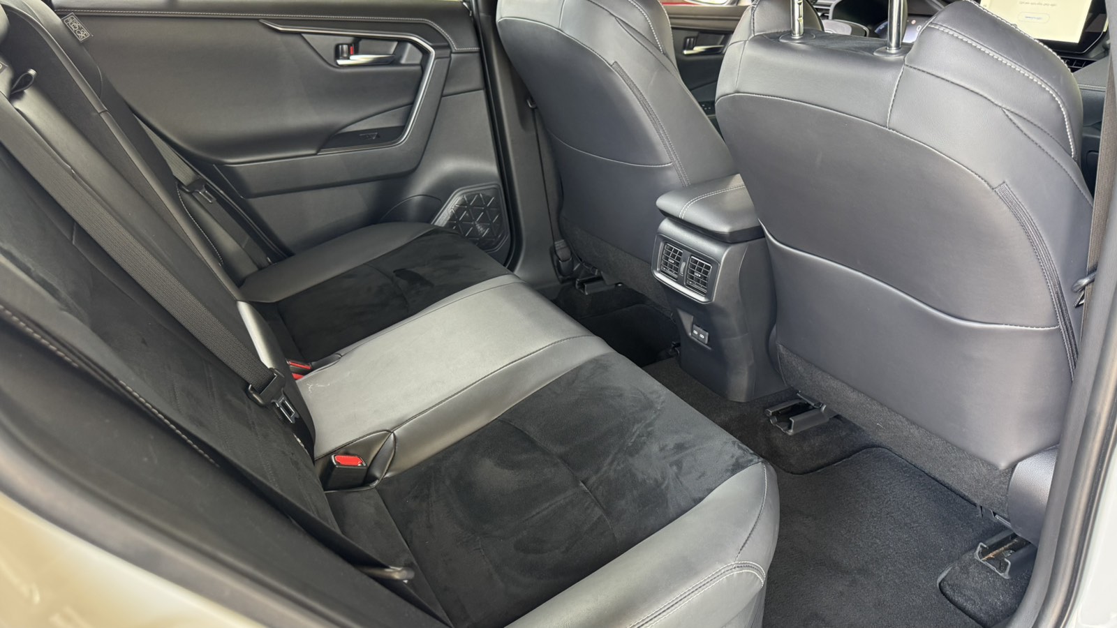 Toyota RAV4 2024 року з пробігом 8066 км, Універсал, Тойота Центр Київ "Автосаміт Укравто", м.Київ - 2385000 ГРН | Фото № 7