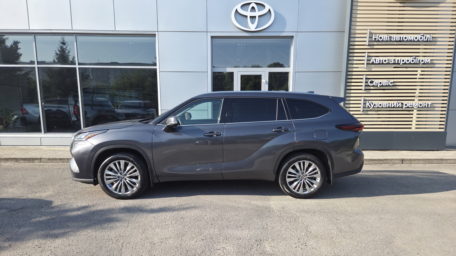 Toyota HIGHLANDER 2024 року, Універсал, Тойота Центр Кропивницький "Мотор - Олві", м.Кропивницький | Фото № 3 Toyota HIGHLANDER 2024 року з пробігом 39641 км, Універсал, Тойота Центр Кропивницький "Мотор - Олві", м.Кропивницький - 2450000 ГРН | Фото № 3
