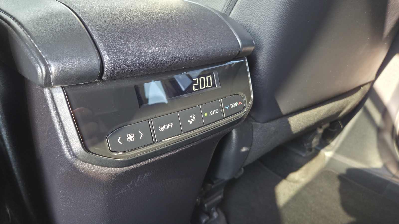 Toyota HIGHLANDER 2024 року, Універсал, Тойота Центр Кропивницький "Мотор - Олві", м.Кропивницький | Фото № 14 Toyota HIGHLANDER 2024 року з пробігом 39641 км, Універсал, Тойота Центр Кропивницький "Мотор - Олві", м.Кропивницький - 2450000 ГРН | Фото № 14