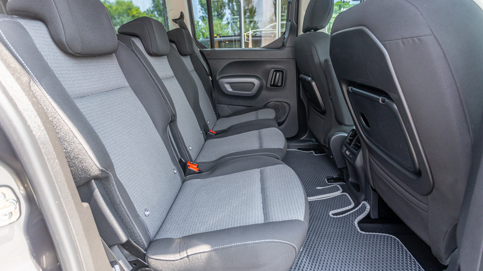 Toyota PROACE CITY VERSO 2023 року з пробігом 28073 км, Мінівен, Тойота Центр Дніпро "Алмаз Мотор" на Запорізькому шосе, м.Дніпро - 1120000 ГРН | Фото № 7