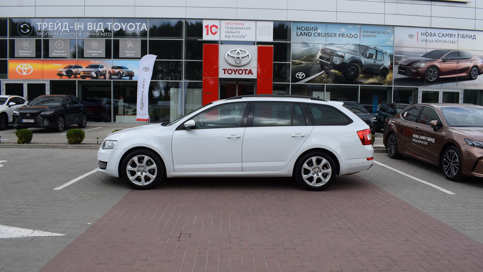 Інші авто SKODA OCTAVIA 2017 року, Універсал, Тойота Центр Житомир "Стар - Кар", м.Житомир | Фото № 3 Інші авто SKODA OCTAVIA 2017 року з пробігом 207000 км, Універсал, Тойота Центр Житомир "Стар - Кар", м.Житомир - 594510 ГРН | Фото № 3