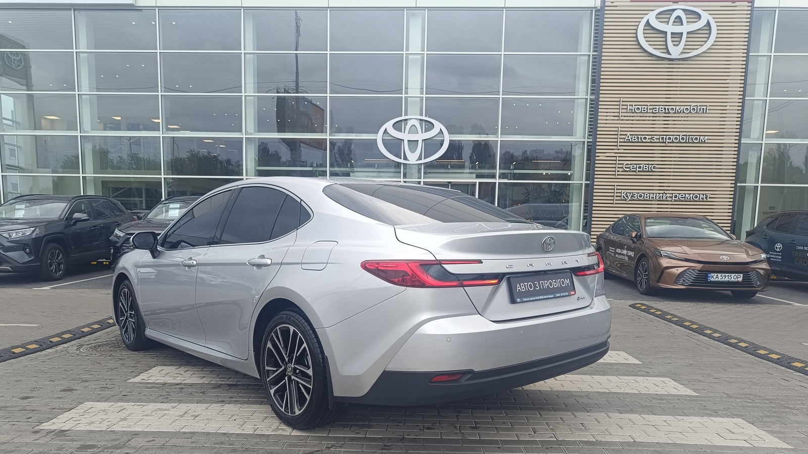 Toyota CAMRY 2025 року, Седан, Тойота Центр Київ "ВіДі Автострада", м.Київ | Фото № 2 Toyota CAMRY 2025 року з пробігом 35099 км, Седан, Тойота Центр Київ "ВіДі Автострада", м.Київ - 2140000 ГРН | Фото № 2