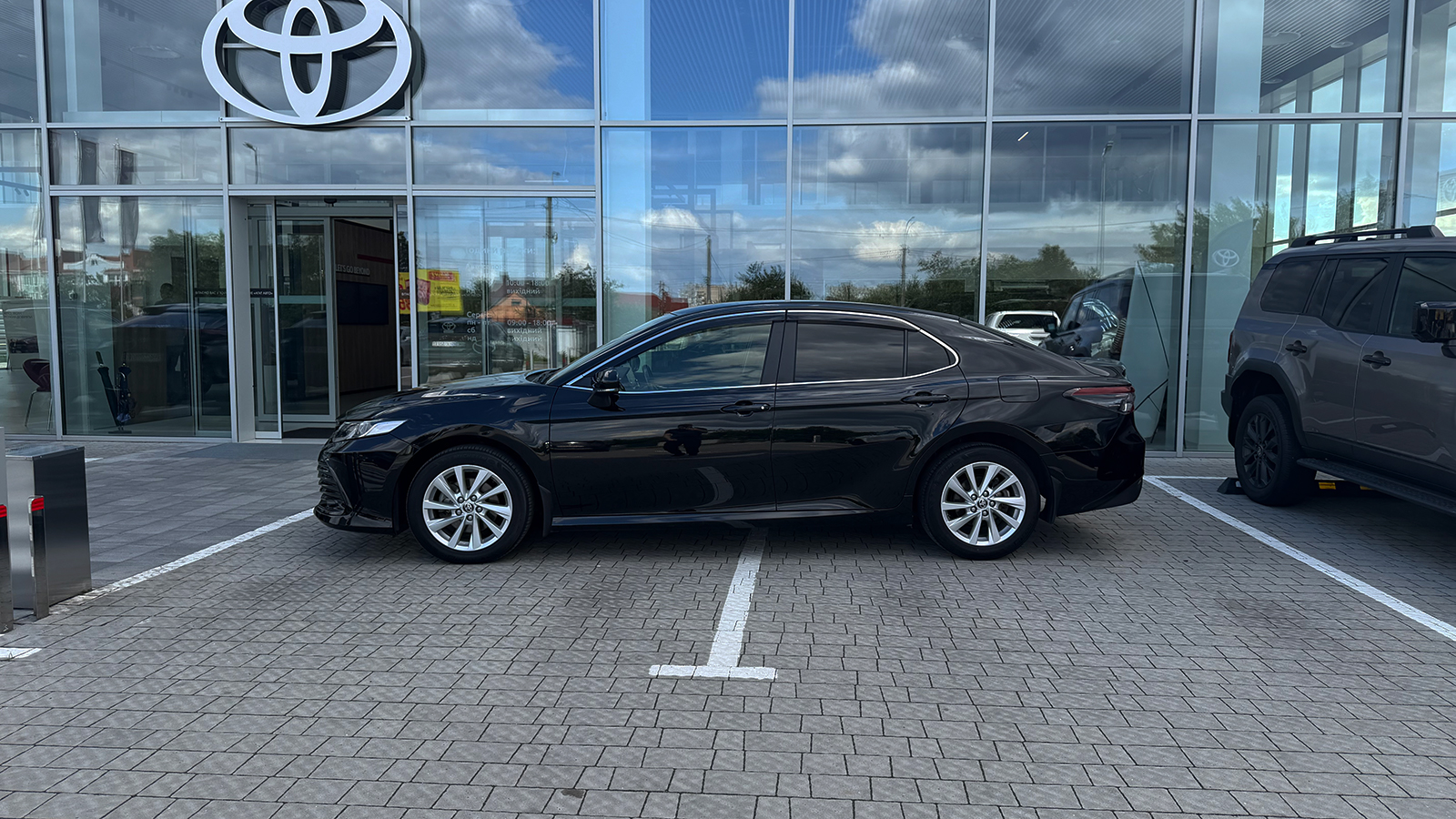 Toyota CAMRY 2023 року, Седан, Тойота Центр Рівне "Агат Авто", м.Рівне | Фото № 3 Toyota CAMRY 2023 року з пробігом 96360 км, Седан, Тойота Центр Рівне "Агат Авто", м.Рівне - 1216650 ГРН | Фото № 3