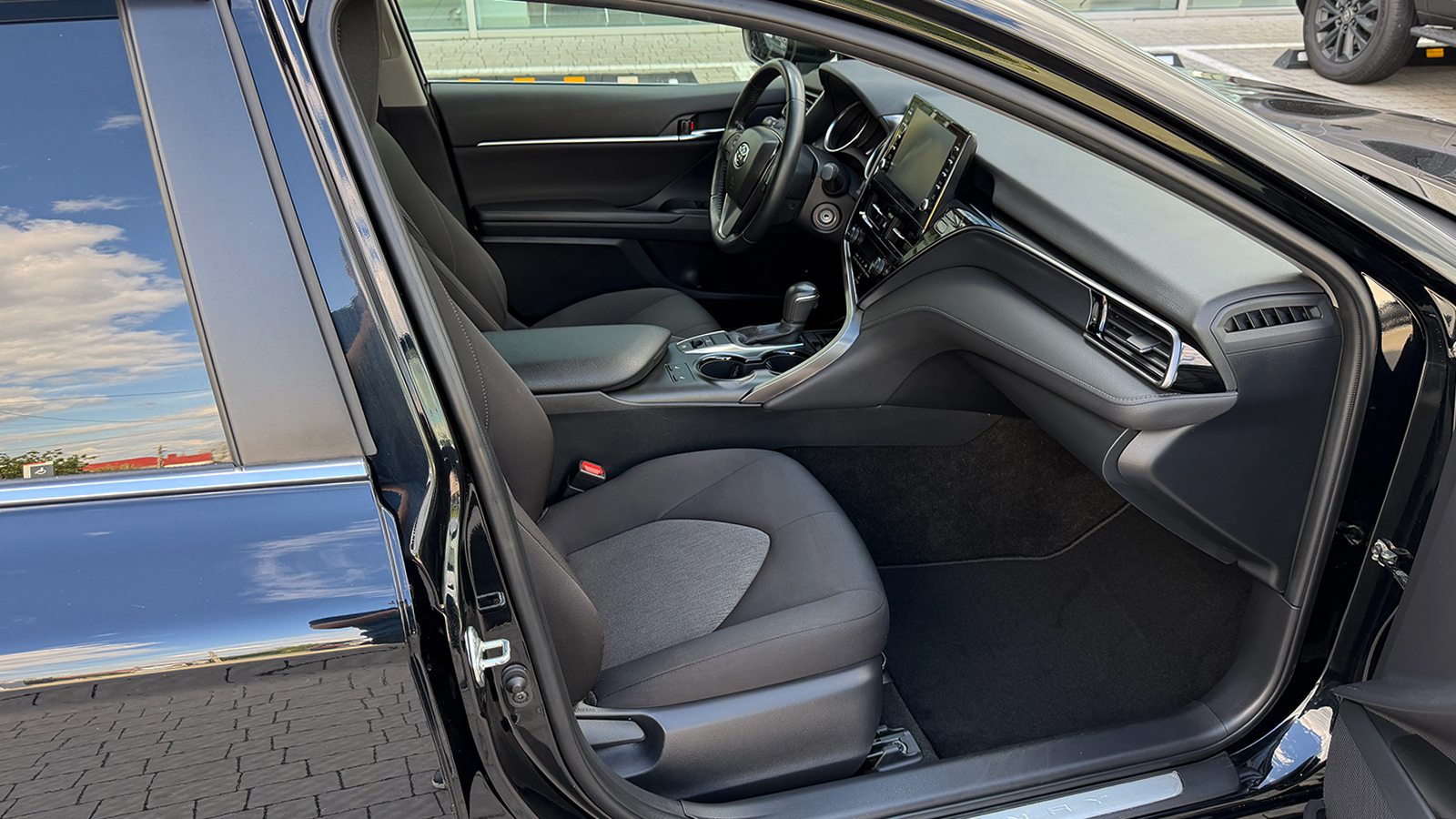 Toyota CAMRY 2023 року, Седан, Тойота Центр Рівне "Агат Авто", м.Рівне | Фото № 6 Toyota CAMRY 2023 року з пробігом 96360 км, Седан, Тойота Центр Рівне "Агат Авто", м.Рівне - 1216650 ГРН | Фото № 6