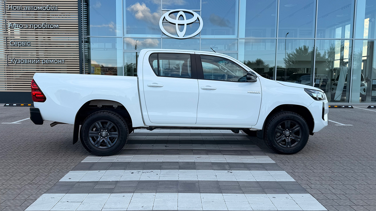 Toyota HILUX 2024 року, Пікап, Тойота Центр Рівне "Агат Авто", м.Рівне | Фото № 17 Toyota HILUX 2024 року з пробігом 32419 км, Пікап, Тойота Центр Рівне "Агат Авто", м.Рівне - 1840900 ГРН | Фото № 17