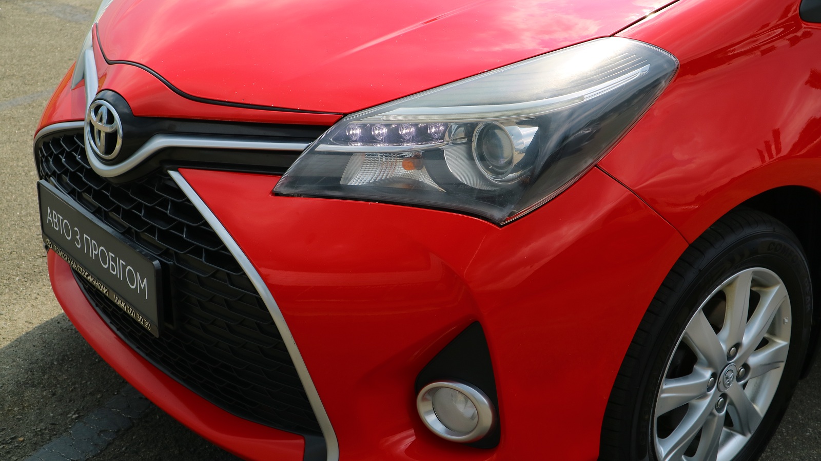 Toyota YARIS 2016 року, Хетчбек, Тойота Центр Київ "Автосаміт Укравто Столичне", м.Київ | Фото № 30 Toyota YARIS 2016 року з пробігом 176829 км, Хетчбек, Тойота Центр Київ "Автосаміт Укравто Столичне", м.Київ - 433000 ГРН | Фото № 30