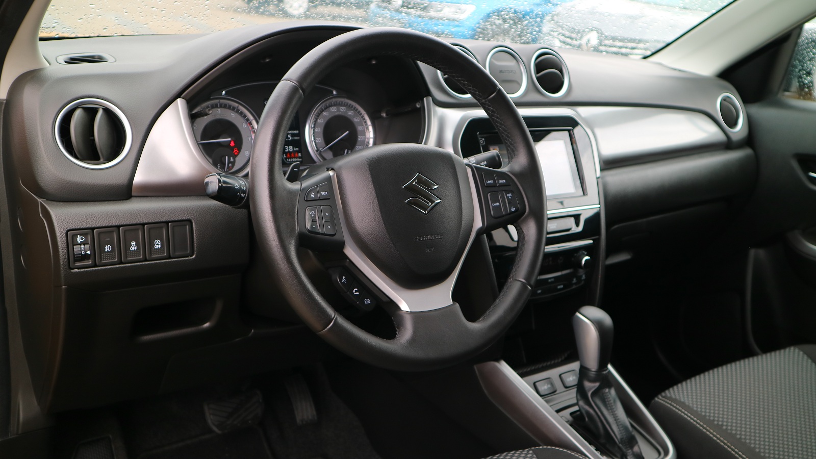 Інші авто SUZUKI Vitara 2019 року, Хетчбек, Тойота Центр Київ "Автосаміт Укравто Столичне", м.Київ | Фото № 16 Інші авто SUZUKI Vitara 2019 року з пробігом 142513 км, Хетчбек, Тойота Центр Київ "Автосаміт Укравто Столичне", м.Київ - 647000 ГРН | Фото № 16