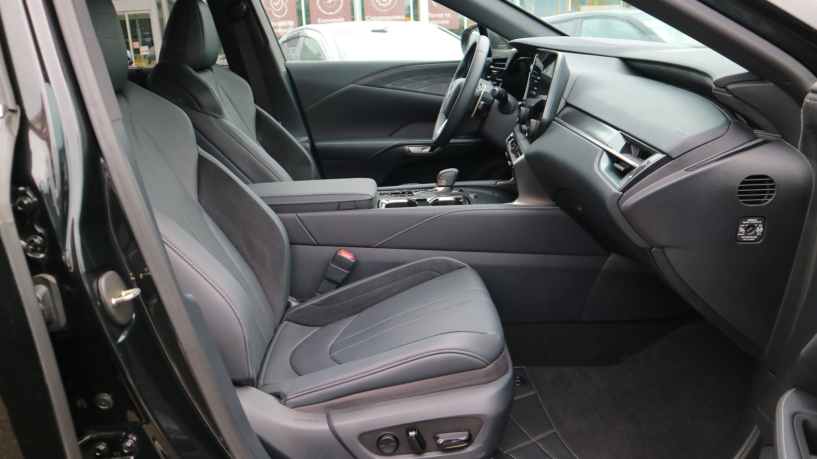 Lexus RX 2024 року з пробігом 25976 км, Універсал, Тойота Центр Київ "Автосаміт Укравто Столичне", м.Київ - 3393000 ГРН | Фото № 6