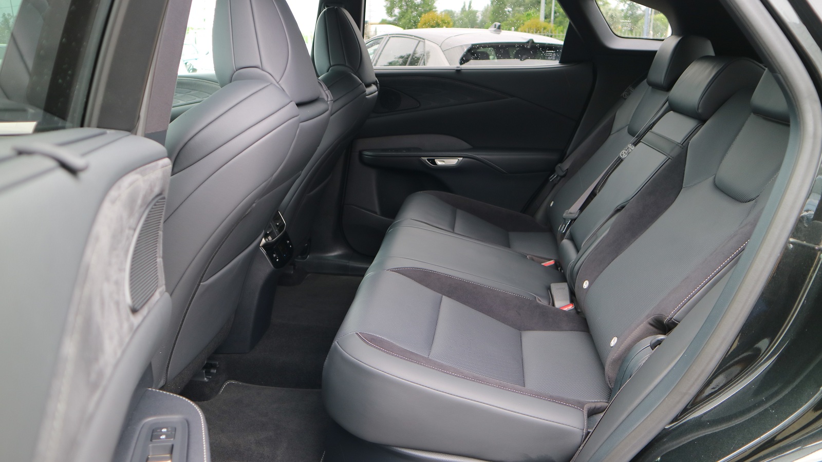 Lexus RX 2024 року з пробігом 25976 км, Універсал, Тойота Центр Київ "Автосаміт Укравто Столичне", м.Київ - 3393000 ГРН | Фото № 14
