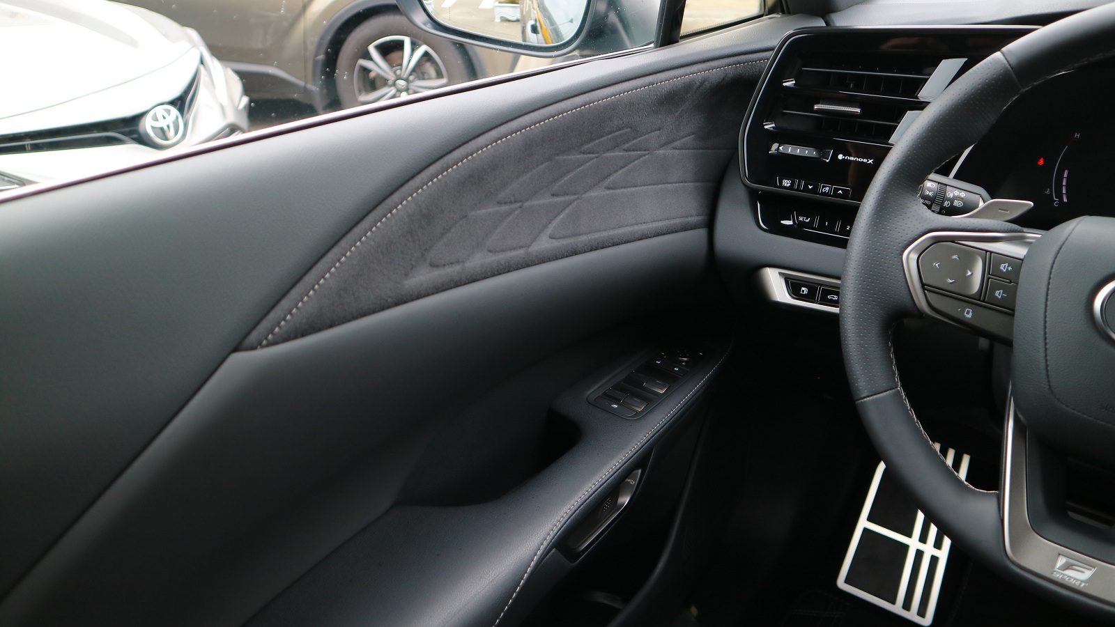 Lexus RX 2024 року з пробігом 25976 км, Універсал, Тойота Центр Київ "Автосаміт Укравто Столичне", м.Київ - 3393000 ГРН | Фото № 16