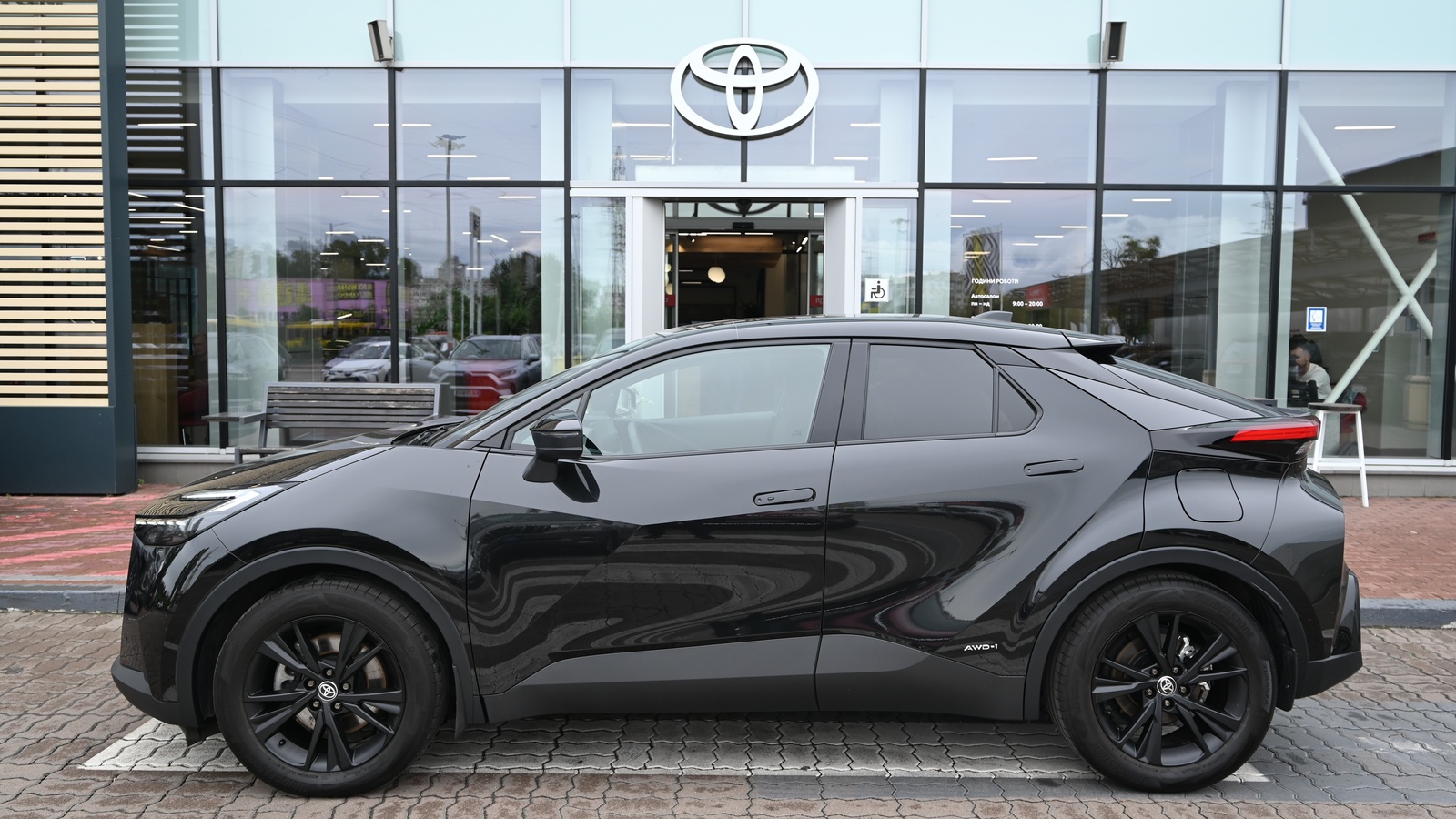 Toyota C-HR 2025 року з пробігом 8929 км, Хетчбек, Тойота Центр Київ "Сіті Плаза", м.Київ - 1833500 ГРН | Фото № 3