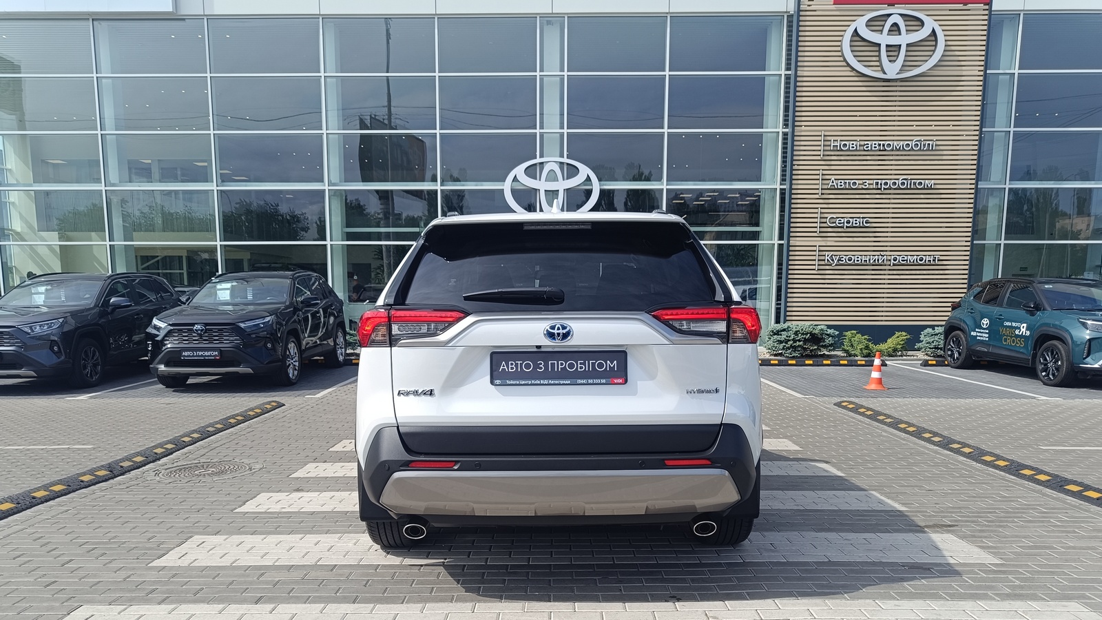 Toyota RAV4 2024 року, Універсал, Тойота Центр Київ "ВіДі Автострада", м.Київ | Фото № 4 Toyota RAV4 2024 року з пробігом 18459 км, Універсал, Тойота Центр Київ "ВіДі Автострада", м.Київ - 2170000 ГРН | Фото № 4