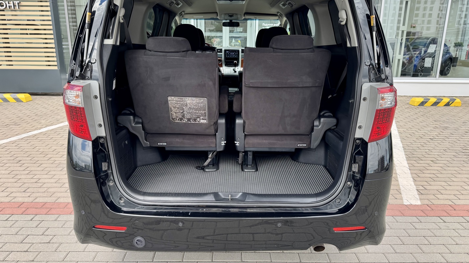 Toyota ALPHARD 2011 року, Універсал, Тойота Центр Чернігів "Соллі-Плюс", м.Чернігів | Фото № 10 Toyota ALPHARD 2011 року з пробігом 110115 км, Універсал, Тойота Центр Чернігів "Соллі-Плюс", м.Чернігів - 950000 ГРН | Фото № 10