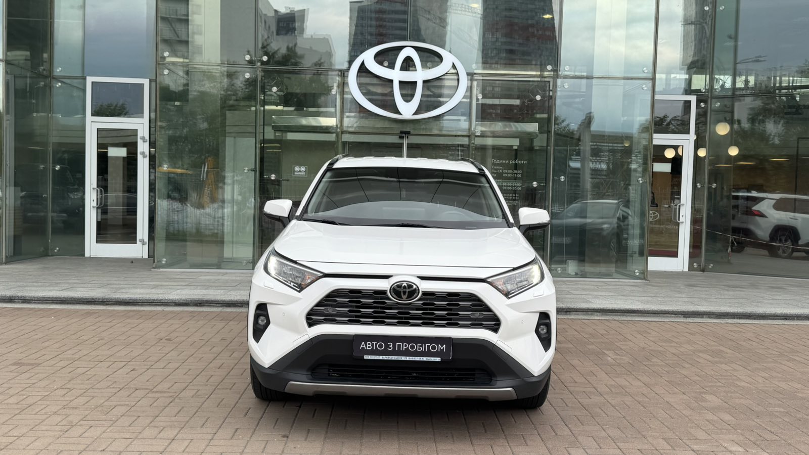 Toyota RAV4 2023 року, Універсал, Тойота Центр Київ "Автосаміт Укравто", м.Київ | Фото № 5 Toyota RAV4 2023 року з пробігом 160342 км, Універсал, Тойота Центр Київ "Автосаміт Укравто", м.Київ - 1400000 ГРН | Фото № 5