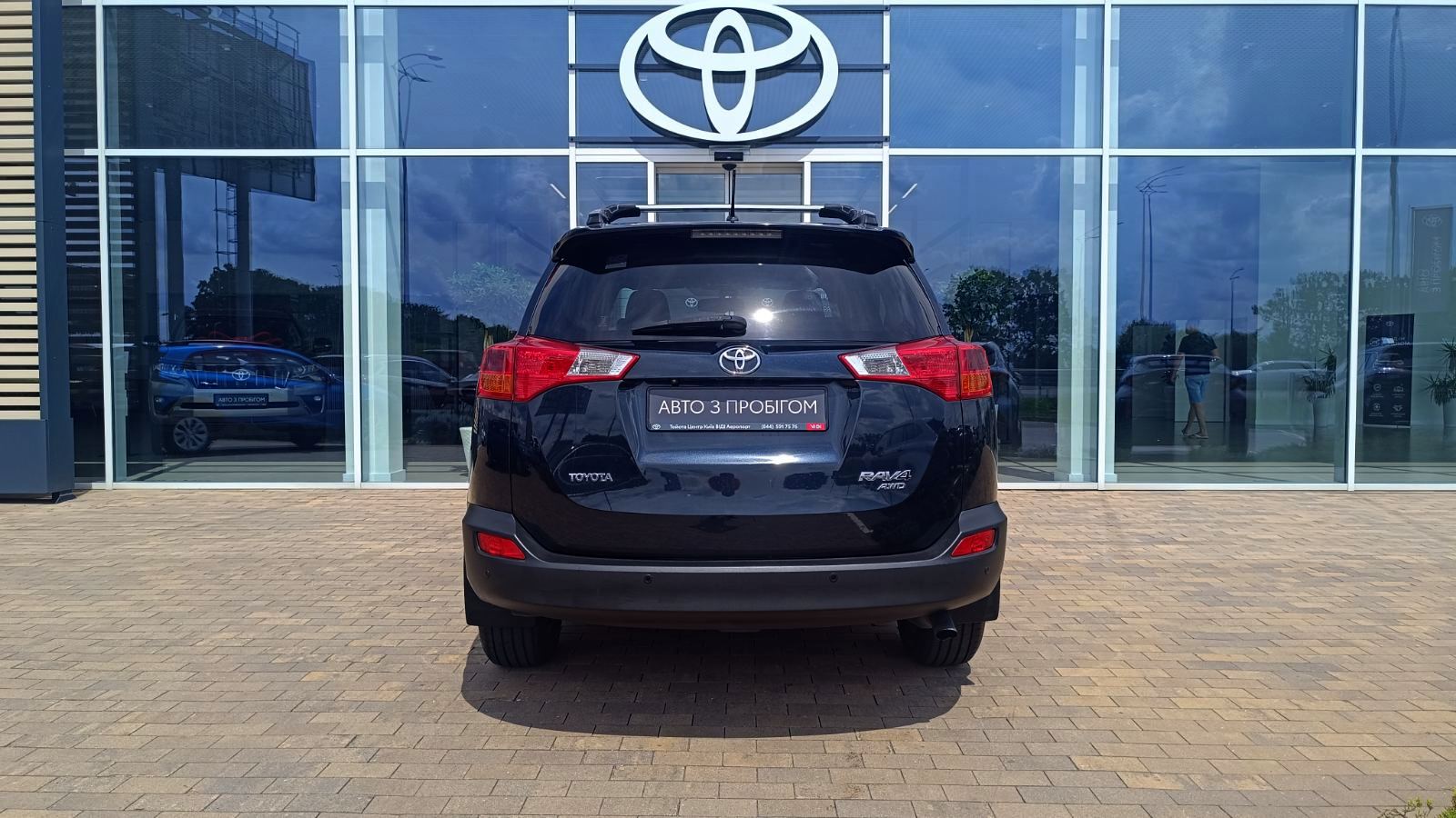 Toyota RAV4 2015 року з пробігом 187056 км, Універсал, Тойота Центр Київ «ВІДІ Аеропорт», м.Київ - 825000 ГРН | Фото № 4