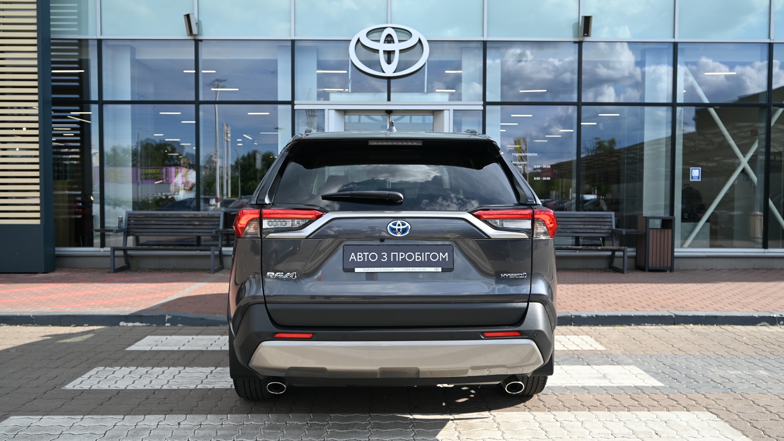 Toyota RAV4 2022 року, Універсал, Тойота Центр Київ "Сіті Плаза", м.Київ | Фото № 4 Toyota RAV4 2022 року з пробігом 56303 км, Універсал, Тойота Центр Київ "Сіті Плаза", м.Київ - 1824500 ГРН | Фото № 4