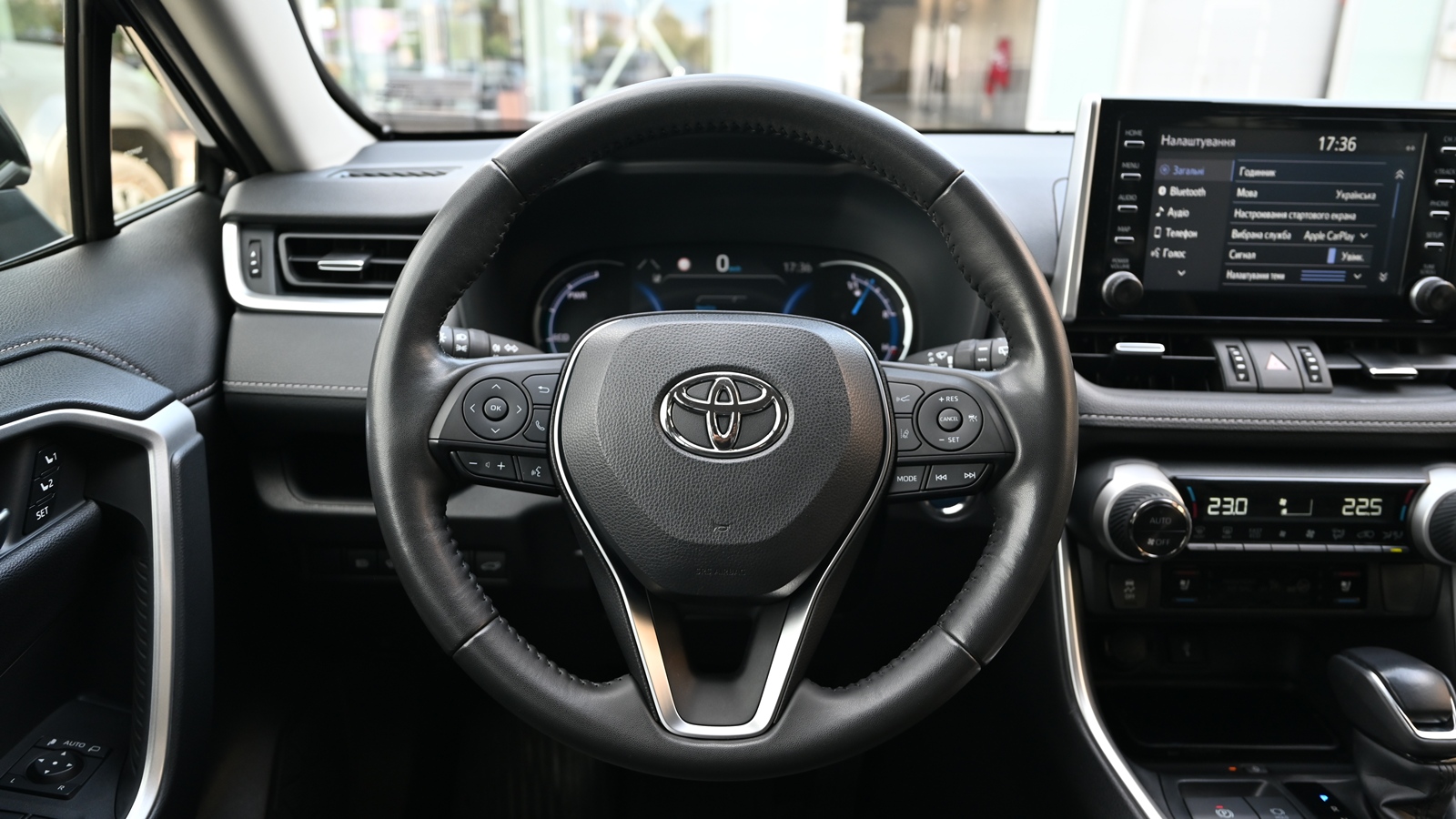 Toyota RAV4 2022 року, Універсал, Тойота Центр Київ "Сіті Плаза", м.Київ | Фото № 9 Toyota RAV4 2022 року з пробігом 56303 км, Універсал, Тойота Центр Київ "Сіті Плаза", м.Київ - 1824500 ГРН | Фото № 9